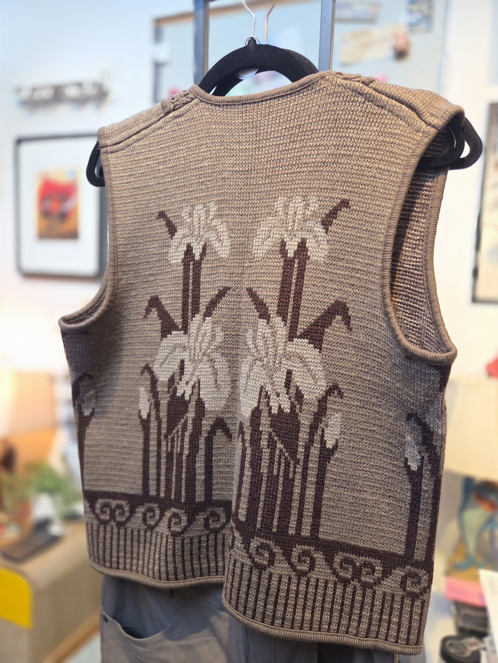 Tan/Brown Floral Button Front Knit Vest (Unsized/Unisex) - Picture 3 of 5